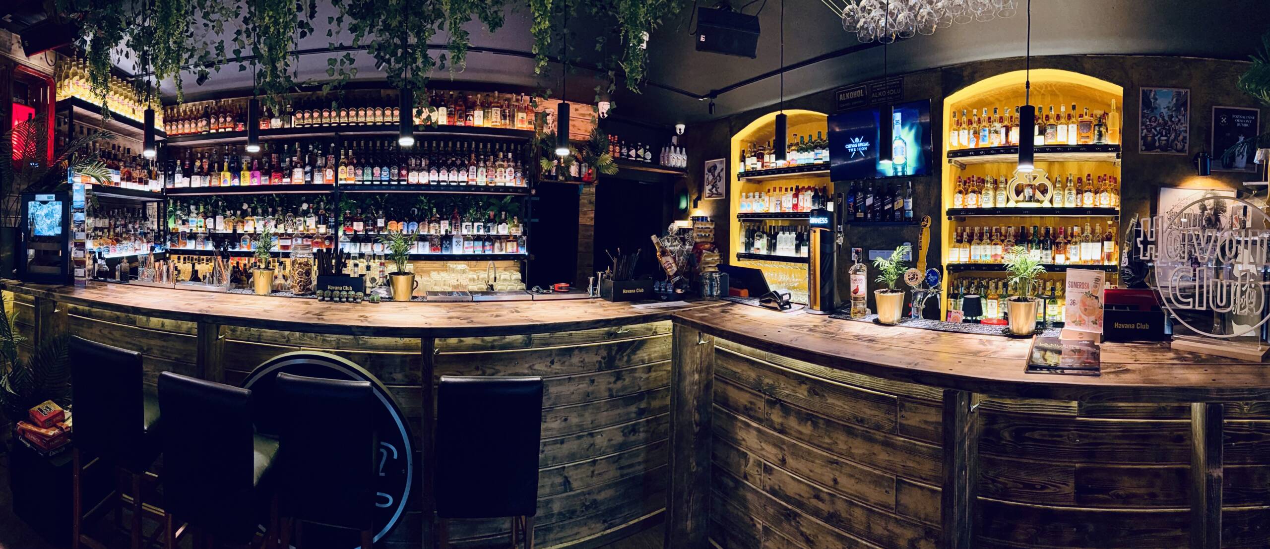 Whisky bar w Legnicy Speakeasy La Musica Club ponad 1400 etykiet