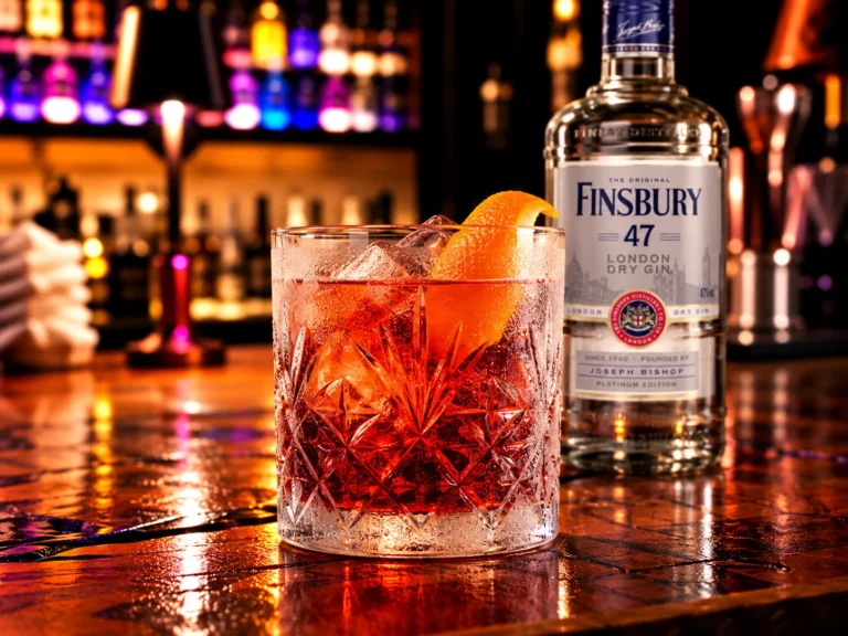 Classic Negroni – koktajl w La Musica Cocktail Bar & Social Club w Legnicy