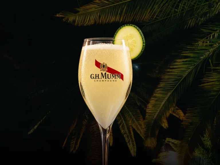 Grand French 75 – Cocktail in der La Musica Cocktail Bar & Social Club in Legnica